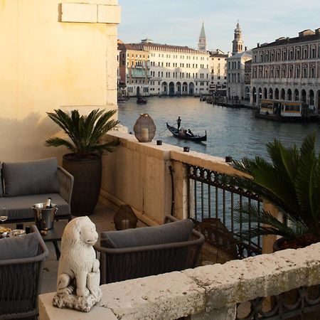 Grand Canal Luxury Apartment With Terrace R&R Венеция Екстериор снимка