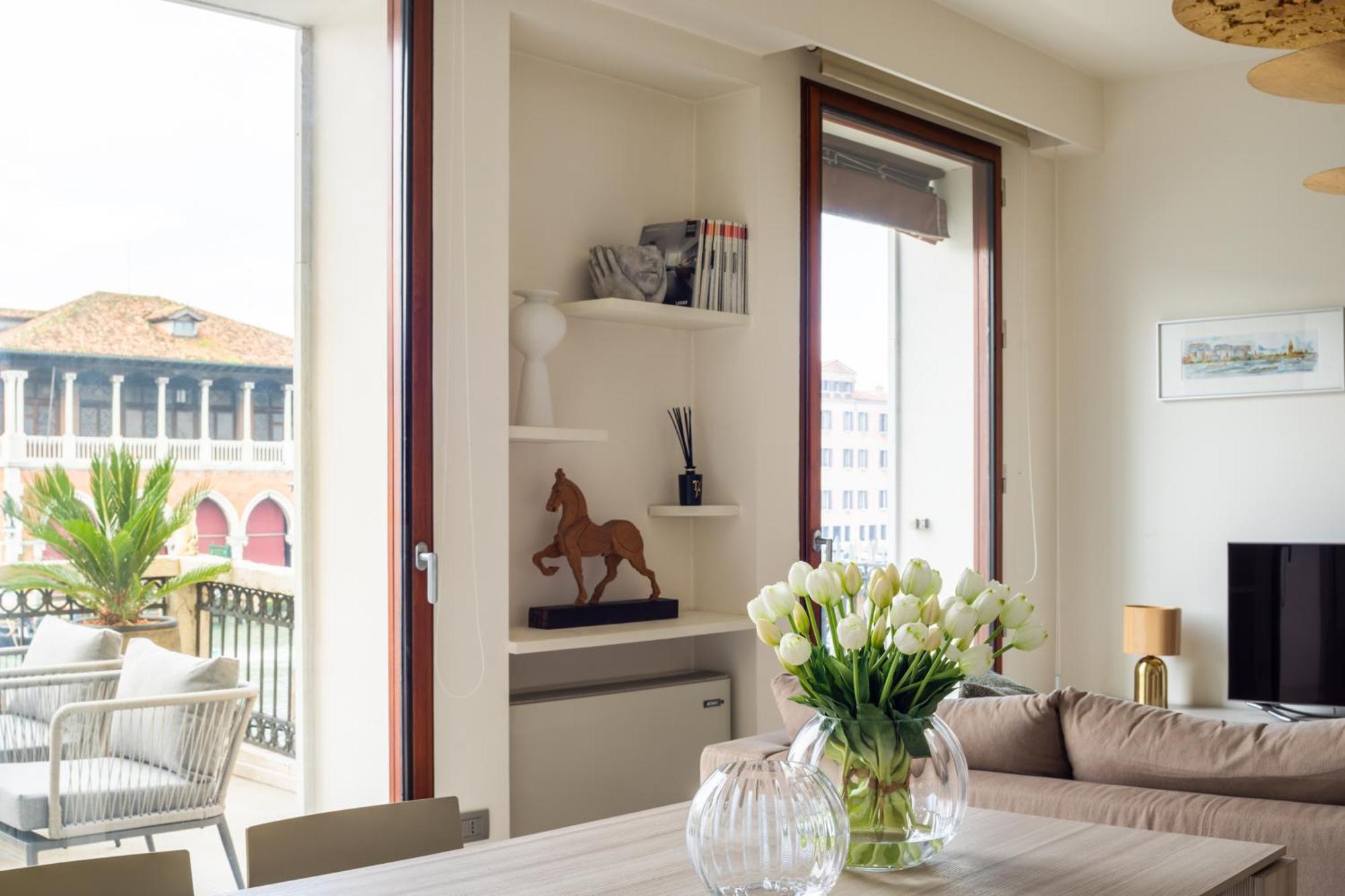 Grand Canal Luxury Apartment With Terrace R&R Венеция Екстериор снимка