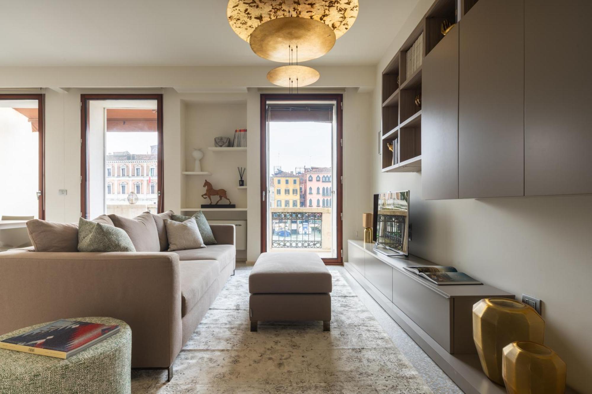Grand Canal Luxury Apartment With Terrace R&R Венеция Екстериор снимка