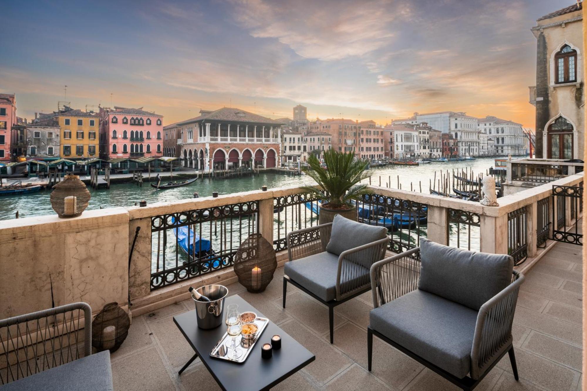 Grand Canal Luxury Apartment With Terrace R&R Венеция Екстериор снимка