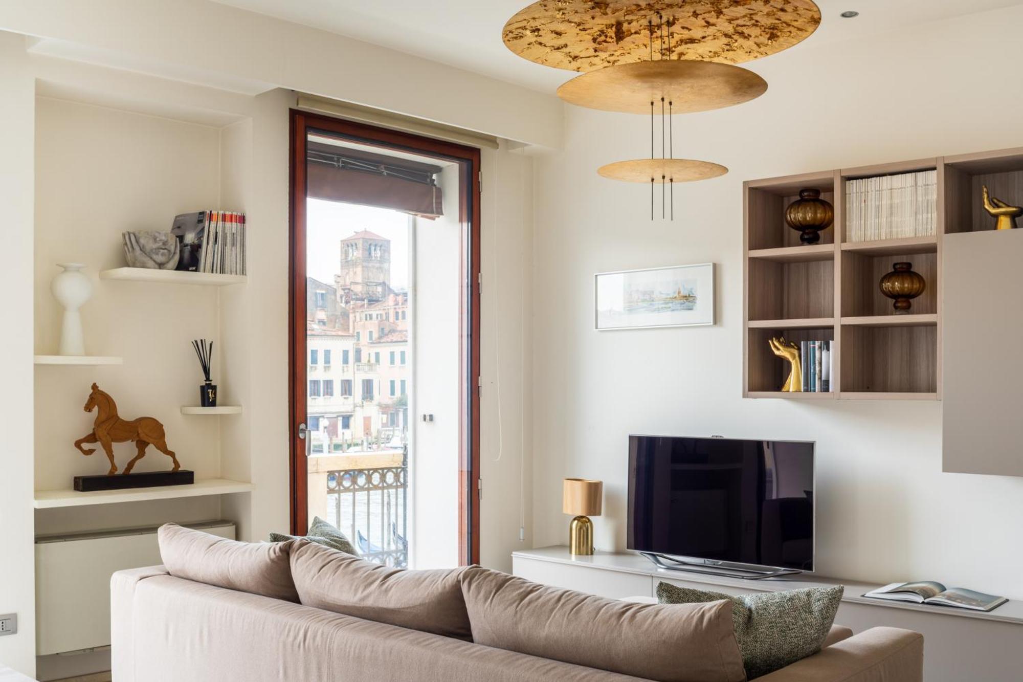 Grand Canal Luxury Apartment With Terrace R&R Венеция Екстериор снимка