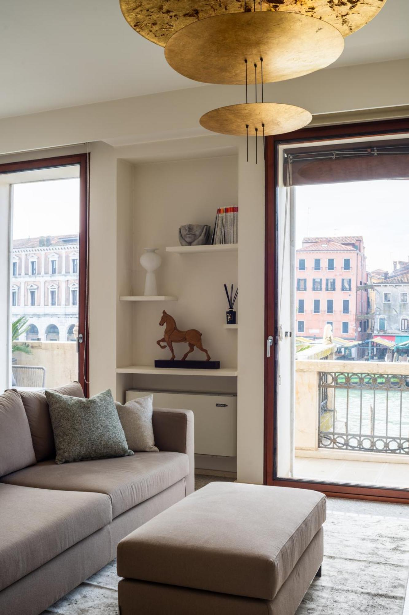 Grand Canal Luxury Apartment With Terrace R&R Венеция Екстериор снимка