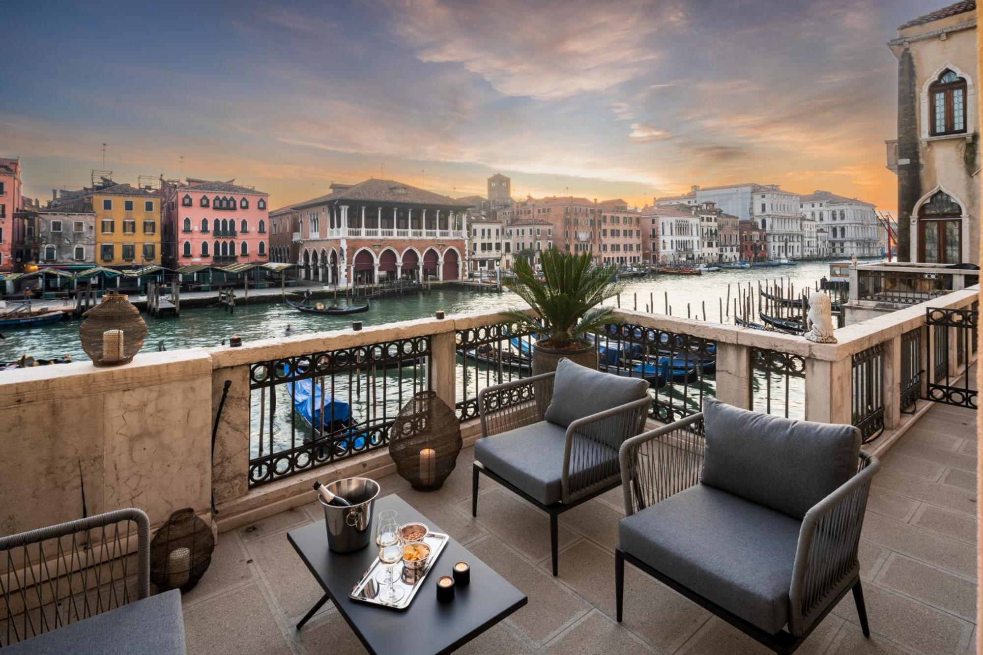 Grand Canal Luxury Apartment With Terrace R&R Венеция Екстериор снимка